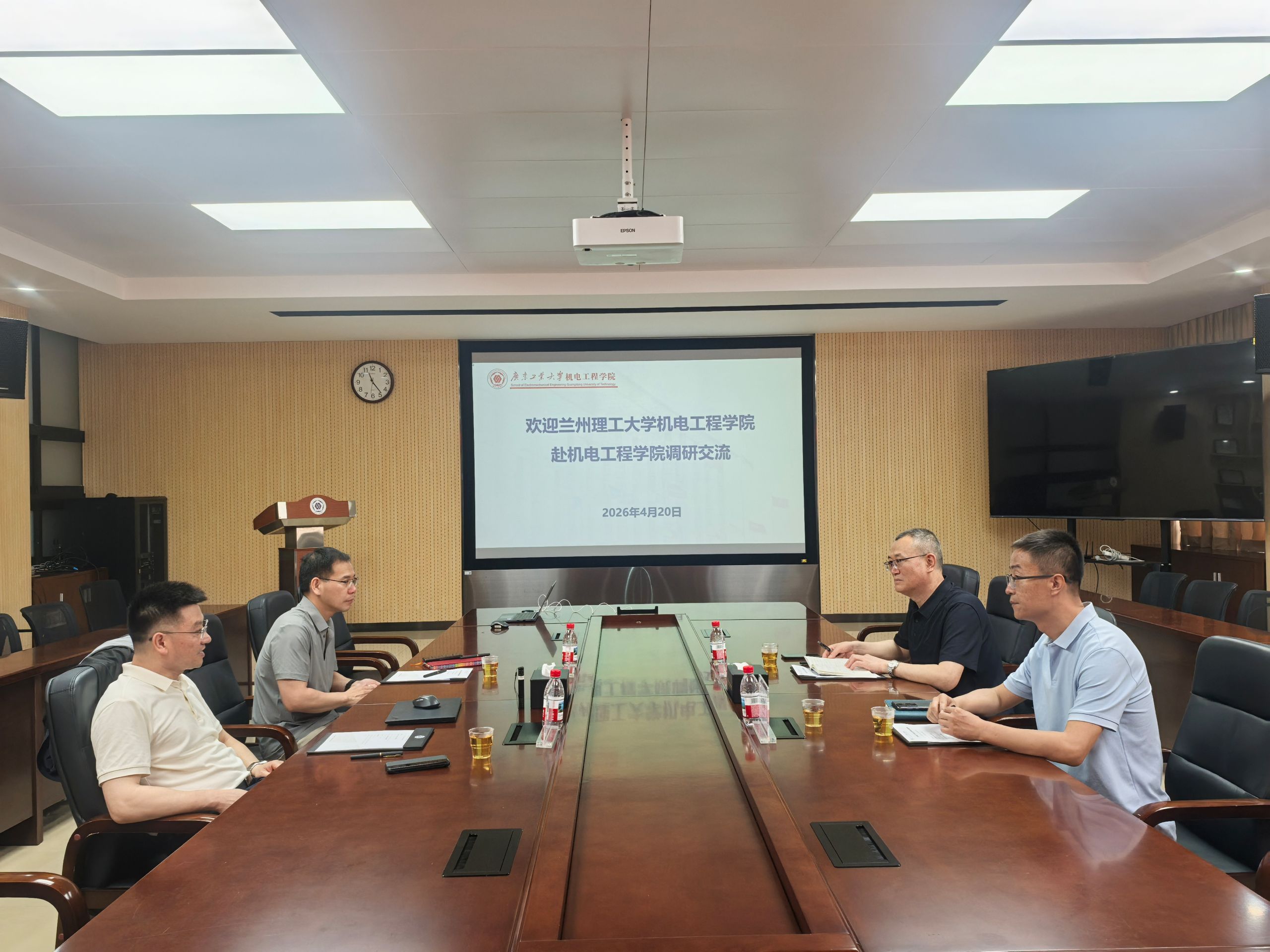 机电工程学院就学科建设和人才引育工作赴广东调研