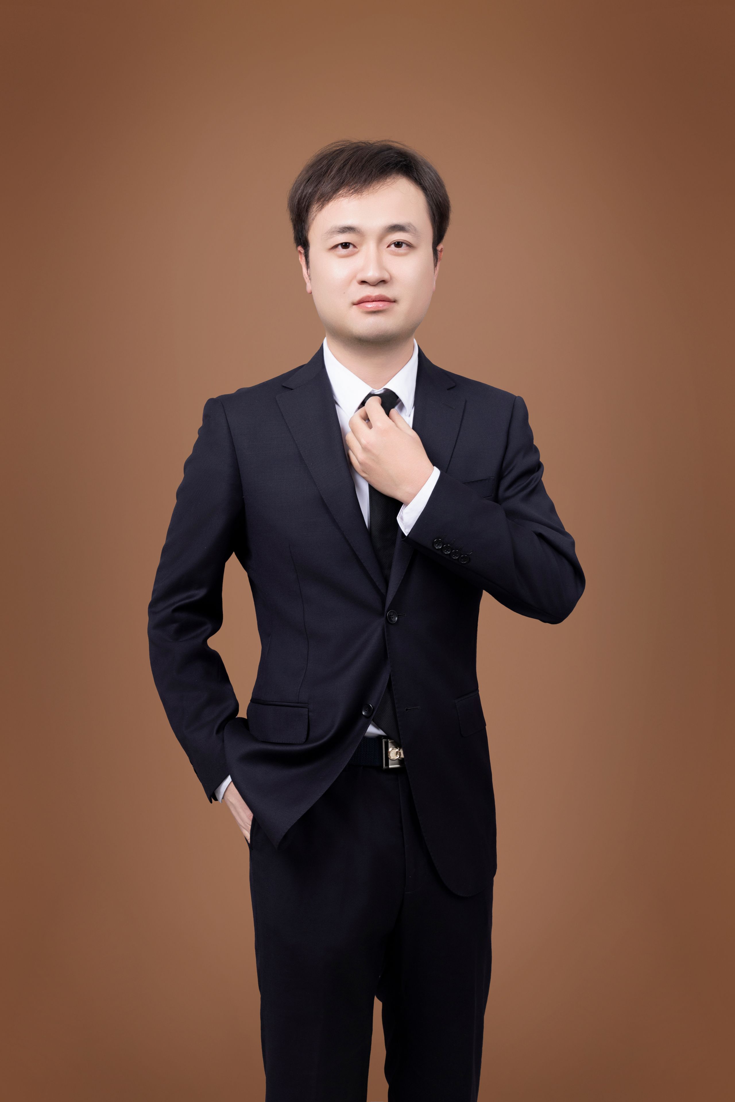 何泽人